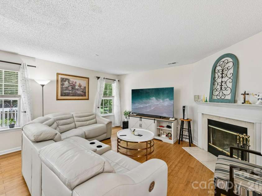 9338 Golden Pond Drive, Charlotte, NC 28269.  MLS# CAR4392080, YatesRealty ID 34714. 