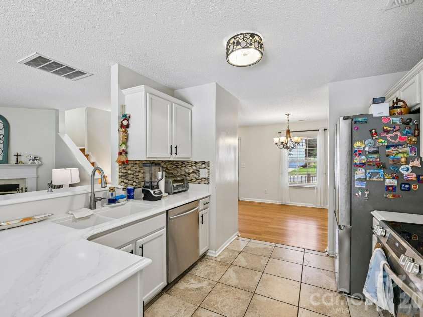 9338 Golden Pond Drive, Charlotte, NC 28269.  MLS# CAR4392080, YatesRealty ID 34714. 