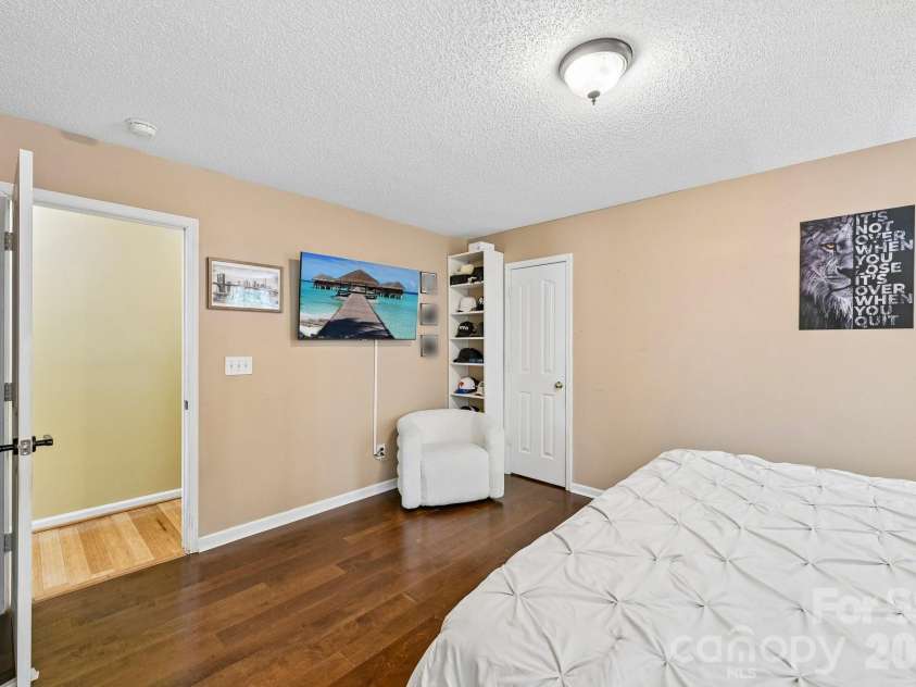 9338 Golden Pond Drive, Charlotte, NC 28269.  MLS# CAR4392080, YatesRealty ID 34714. 