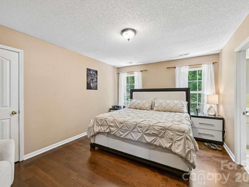 9338 Golden Pond Drive, Charlotte, NC 28269.  MLS# CAR4392080, YatesRealty ID 34714. 
