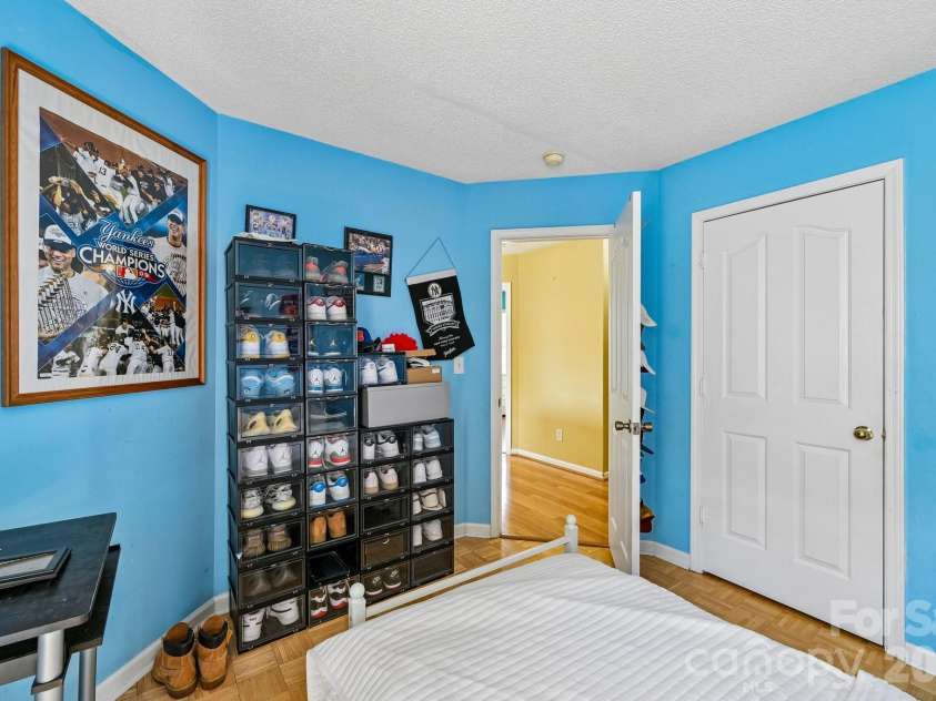 9338 Golden Pond Drive, Charlotte, NC 28269.  MLS# CAR4392080, YatesRealty ID 34714. 