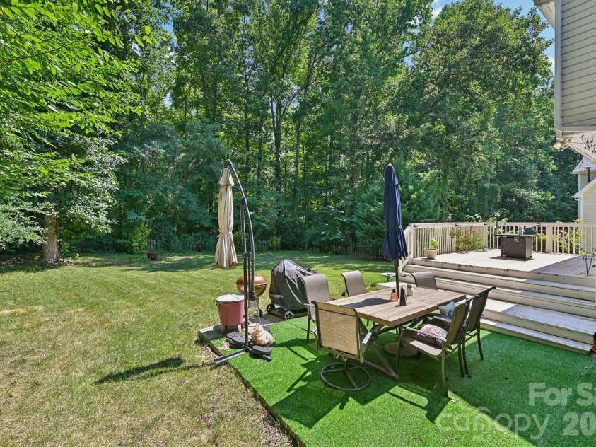 9338 Golden Pond Drive, Charlotte, NC 28269.  MLS# CAR4392080, YatesRealty ID 34714. 