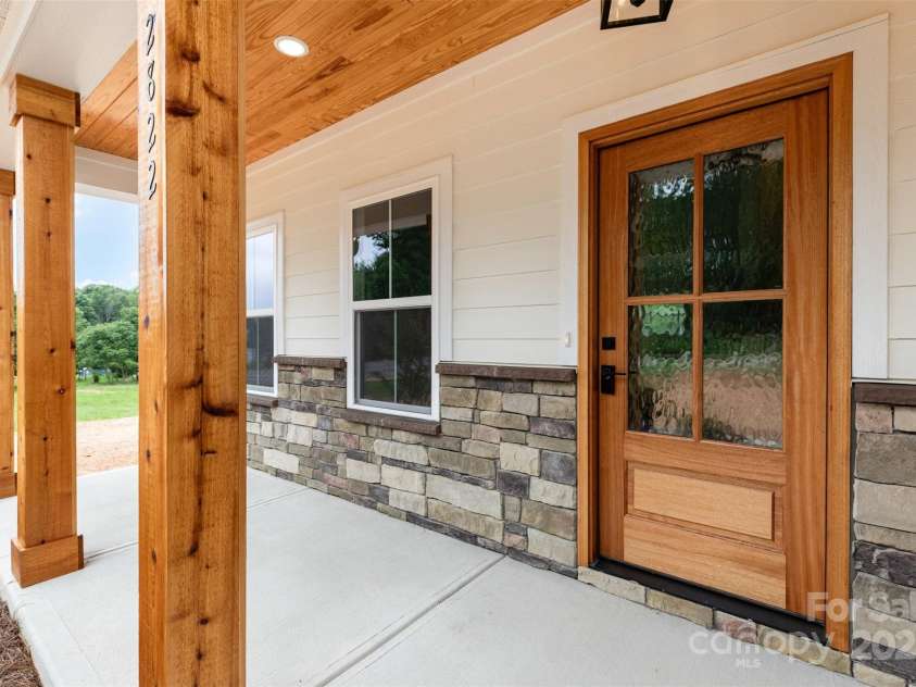 2822 Molly Pop Lane, Monroe, NC 28112.  MLS# CAR4272441, YatesRealty ID 34715. Front Patio