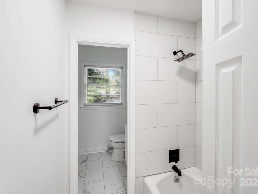 3619 Bankston Place, Charlotte, NC 28215.  MLS# CAR4249558, YatesRealty ID 34716. 