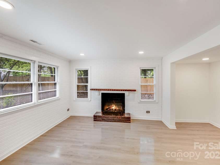 3619 Bankston Place, Charlotte, NC 28215.  MLS# CAR4249558, YatesRealty ID 34716. 