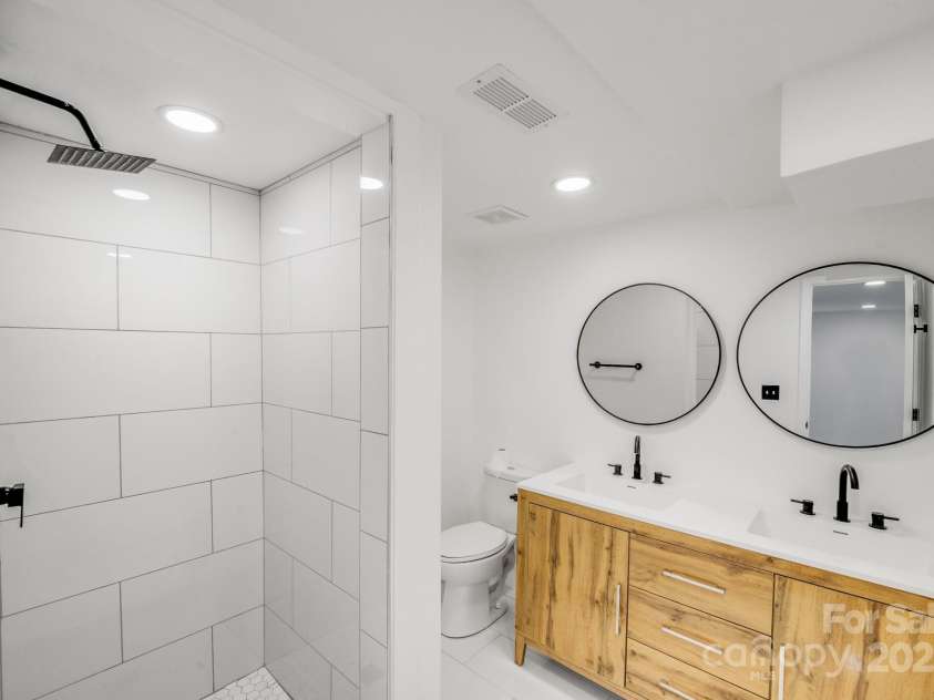 3619 Bankston Place, Charlotte, NC 28215.  MLS# CAR4249558, YatesRealty ID 34716. 