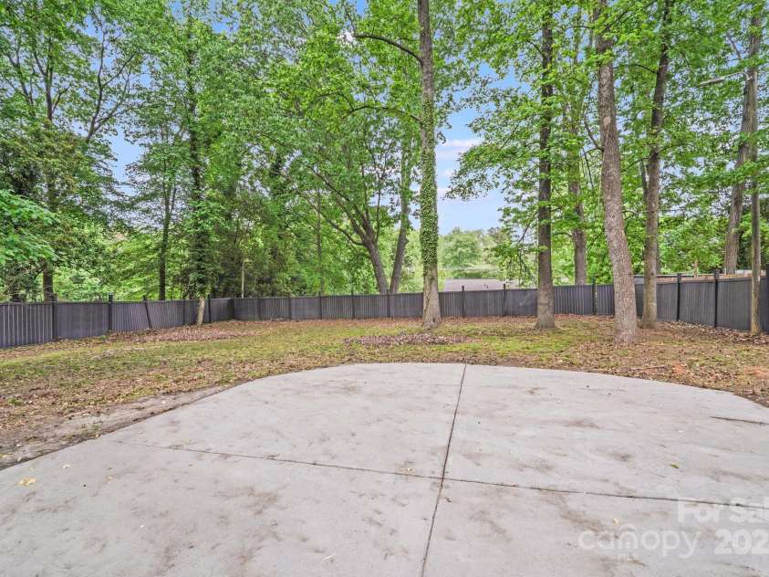 3619 Bankston Place, Charlotte, NC 28215.  MLS# CAR4249558, YatesRealty ID 34716. 