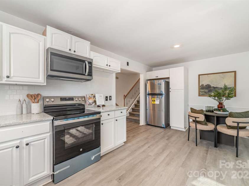 3619 Bankston Place, Charlotte, NC 28215.  MLS# CAR4249558, YatesRealty ID 34716. Virtually Staged