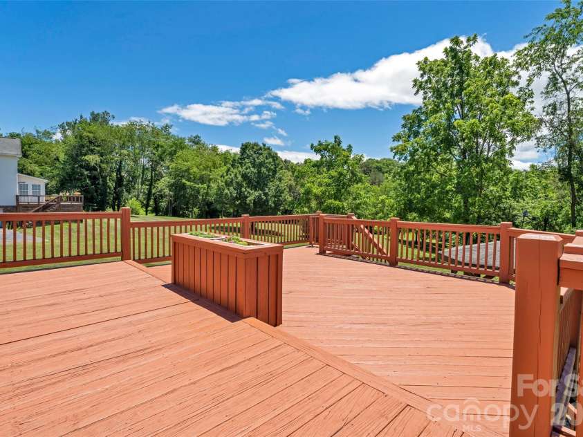 117 Caldonia Drive, Candler, NC 28715.  MLS# CAR4397414, YatesRealty ID 34717. 