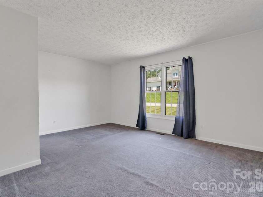 117 Caldonia Drive, Candler, NC 28715.  MLS# CAR4397414, YatesRealty ID 34717. Bedroom #2