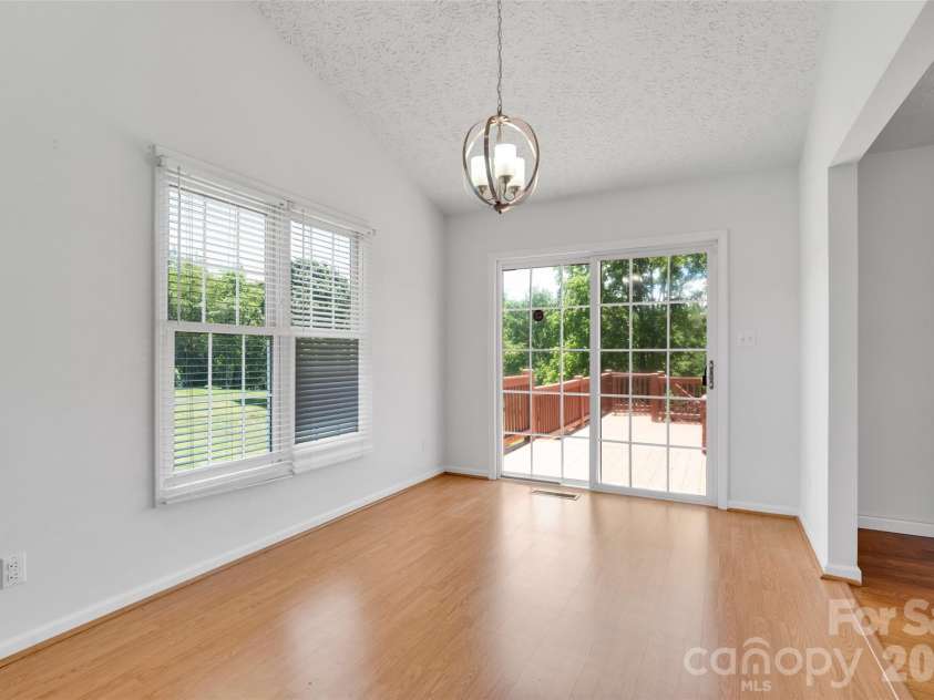 117 Caldonia Drive, Candler, NC 28715.  MLS# CAR4397414, YatesRealty ID 34717. Dining area