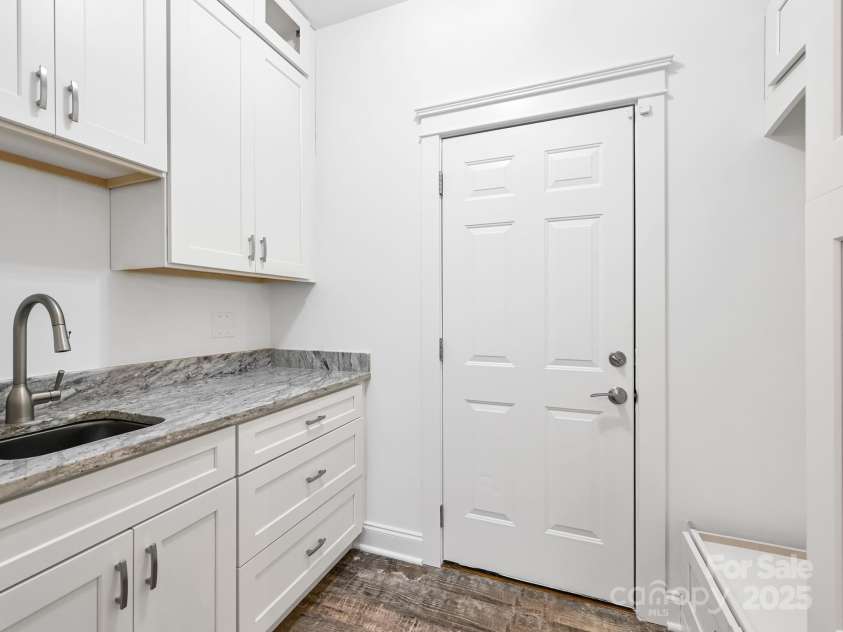 1343 Heathbrook Circle, Asheville, NC 28803.  MLS# CAR4293968, YatesRealty ID 34717. 