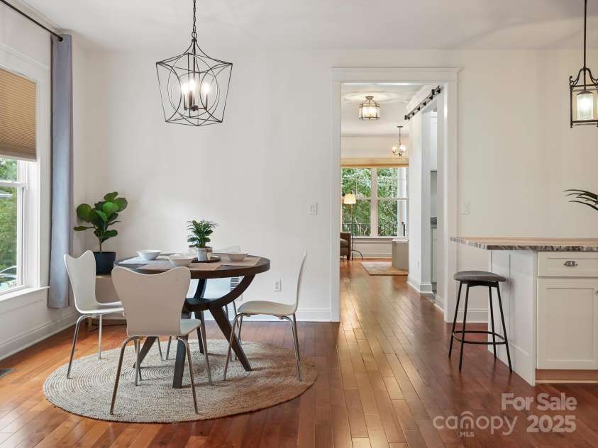 1343 Heathbrook Circle, Asheville, NC 28803.  MLS# CAR4293968, YatesRealty ID 34717. Dining area