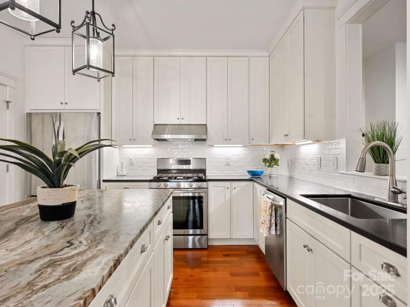 1343 Heathbrook Circle, Asheville, NC 28803.  MLS# CAR4293968, YatesRealty ID 34717. Kitchen