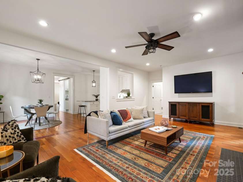 1343 Heathbrook Circle, Asheville, NC 28803.  MLS# CAR4293968, YatesRealty ID 34717. Living room