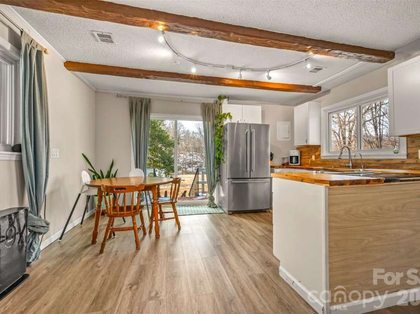 1685 Lynn Road, Columbus, NC 28722.  MLS# CAR4341868, YatesRealty ID 3472. 