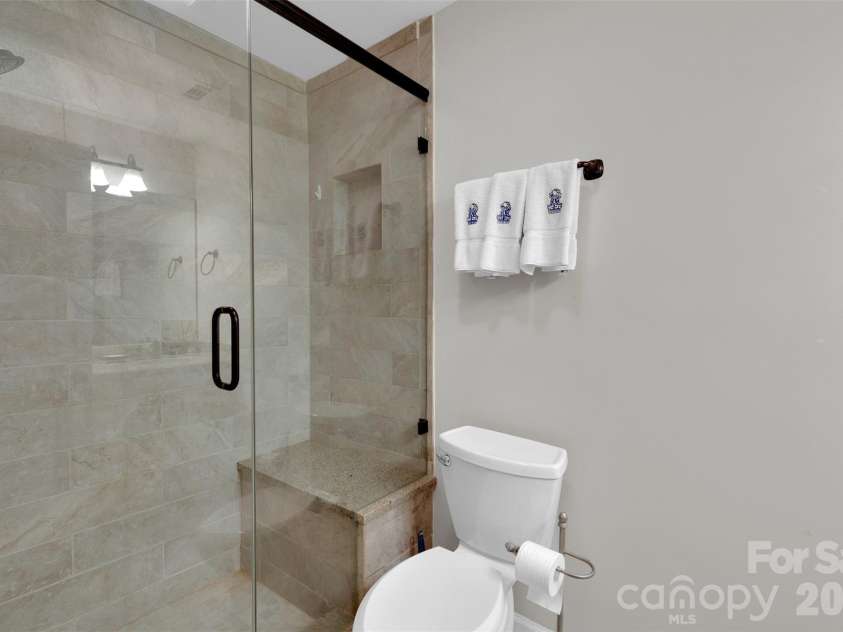 36 Old Post Road, Lake Wylie, SC 29710.  MLS# CAR4307566, YatesRealty ID 3472. Primary Bathroom 