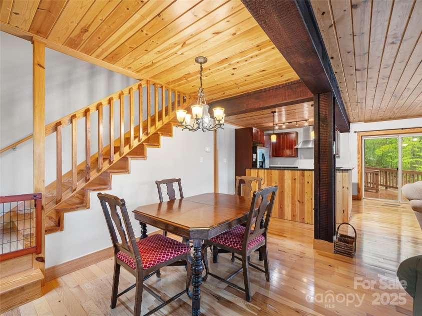 412 Blueberry Drive, Burnsville, NC 28714.  MLS# CAR4138121, YatesRealty ID 3472. 