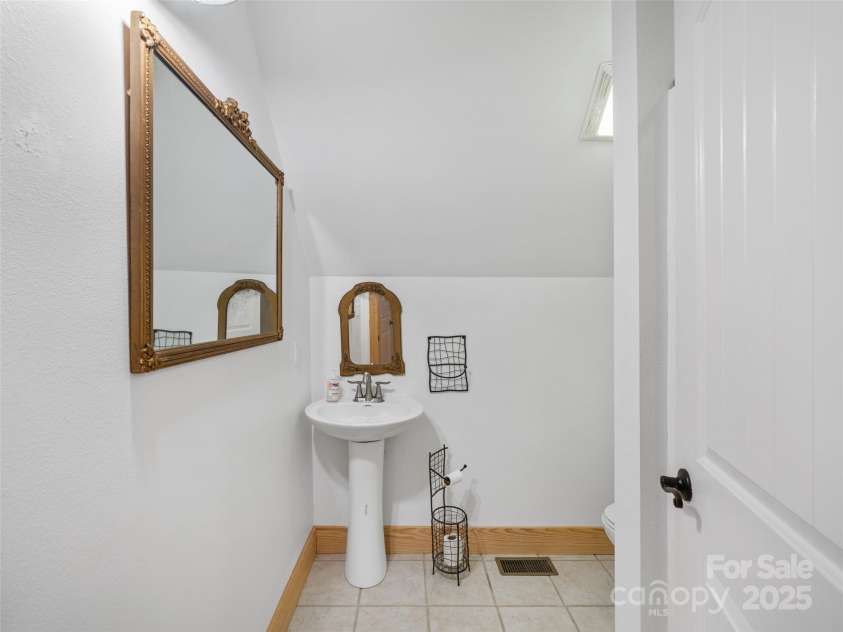 412 Blueberry Drive, Burnsville, NC 28714.  MLS# CAR4138121, YatesRealty ID 3472. 