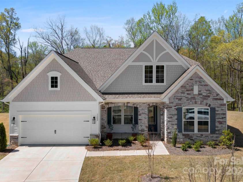 7500 Happy Hollow Drive, Mint Hill, NC 28227.  MLS# CAR4240872, YatesRealty ID 34720. 