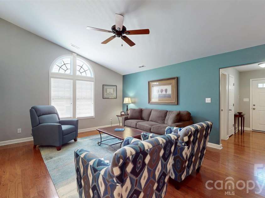 4406 Glenduran Lane, Waxhaw, NC 28173.  MLS# CAR4399887, YatesRealty ID 34721. 