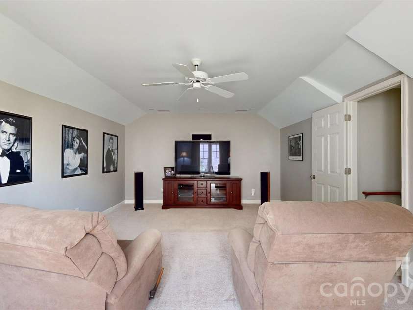 4406 Glenduran Lane, Waxhaw, NC 28173.  MLS# CAR4399887, YatesRealty ID 34721. 