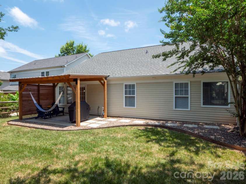 4406 Glenduran Lane, Waxhaw, NC 28173.  MLS# CAR4399887, YatesRealty ID 34721. 