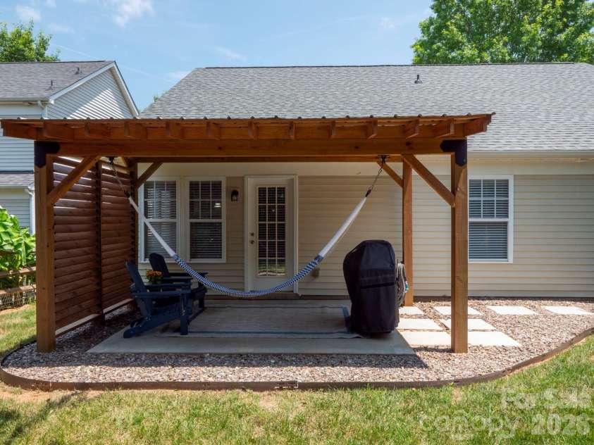 4406 Glenduran Lane, Waxhaw, NC 28173.  MLS# CAR4399887, YatesRealty ID 34721. 