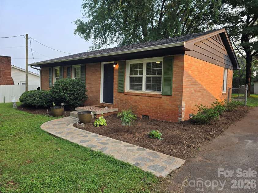 127 Northview Dorsey Street, Rutherfordton, NC 28139.  MLS# CAR4395819, YatesRealty ID 34722. 