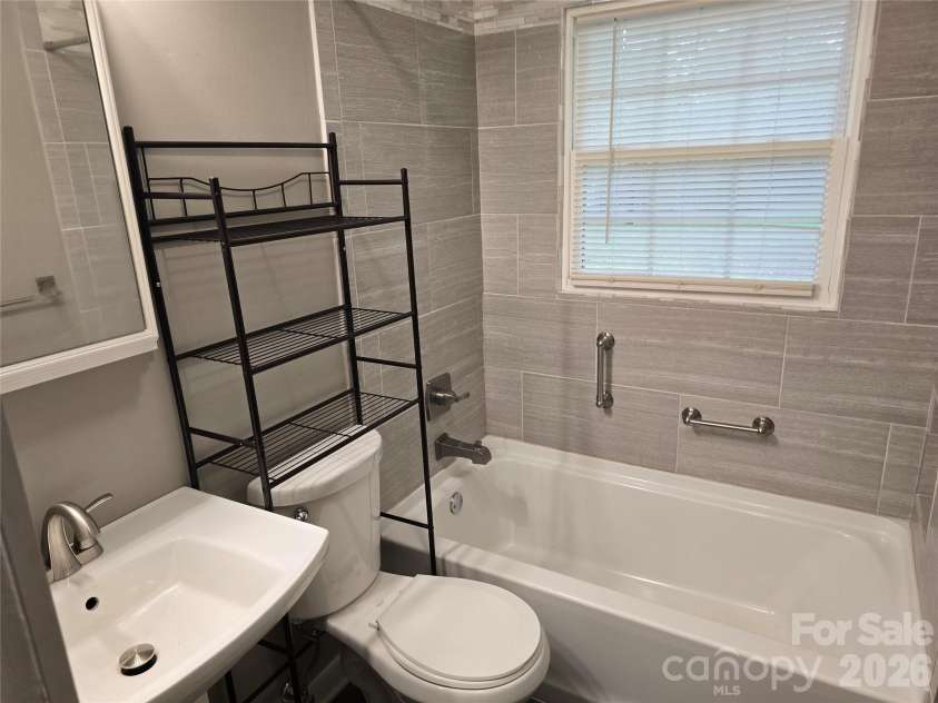 127 Northview Dorsey Street, Rutherfordton, NC 28139.  MLS# CAR4395819, YatesRealty ID 34722. 
