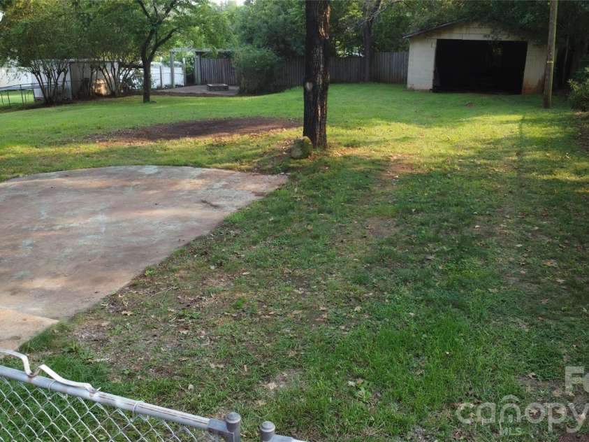 127 Northview Dorsey Street, Rutherfordton, NC 28139.  MLS# CAR4395819, YatesRealty ID 34722. 