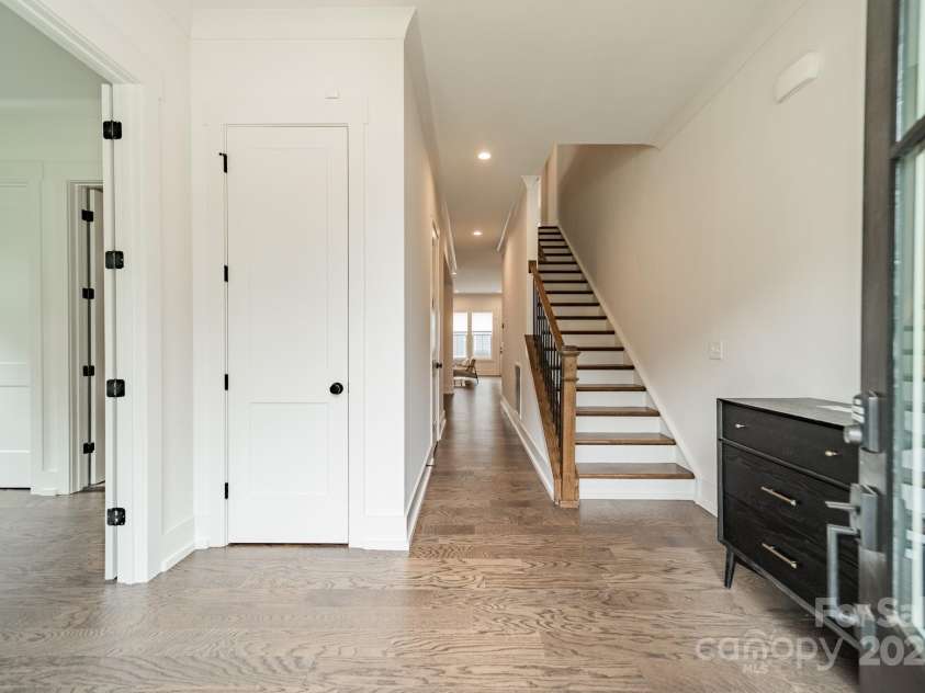 2600 Palm Avenue, Charlotte, NC 28205.  MLS# CAR4263482, YatesRealty ID 34722. 