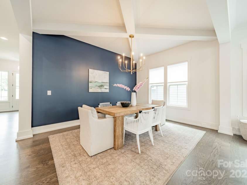 2600 Palm Avenue, Charlotte, NC 28205.  MLS# CAR4263482, YatesRealty ID 34722. 