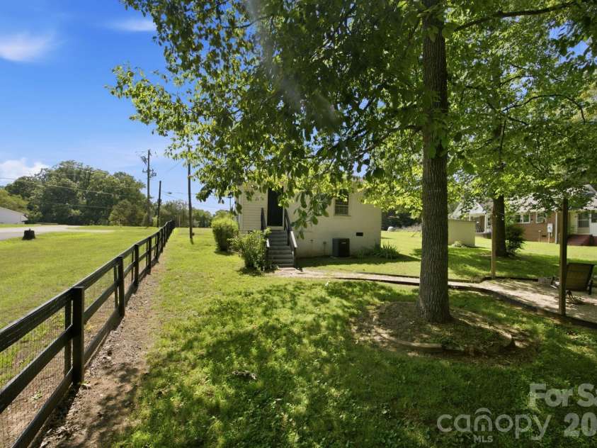 2693 Salem Church Road, Lincolnton, NC 28092.  MLS# CAR4395437, YatesRealty ID 34723. 