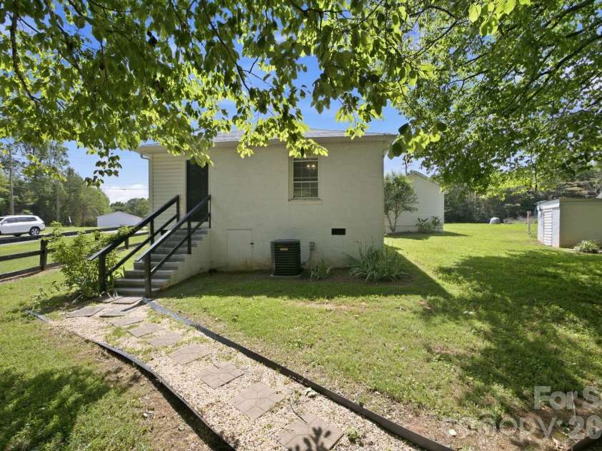 2693 Salem Church Road, Lincolnton, NC 28092.  MLS# CAR4395437, YatesRealty ID 34723. 