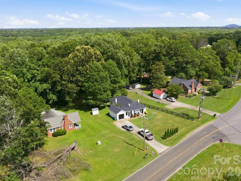 2693 Salem Church Road, Lincolnton, NC 28092.  MLS# CAR4395437, YatesRealty ID 34723. 