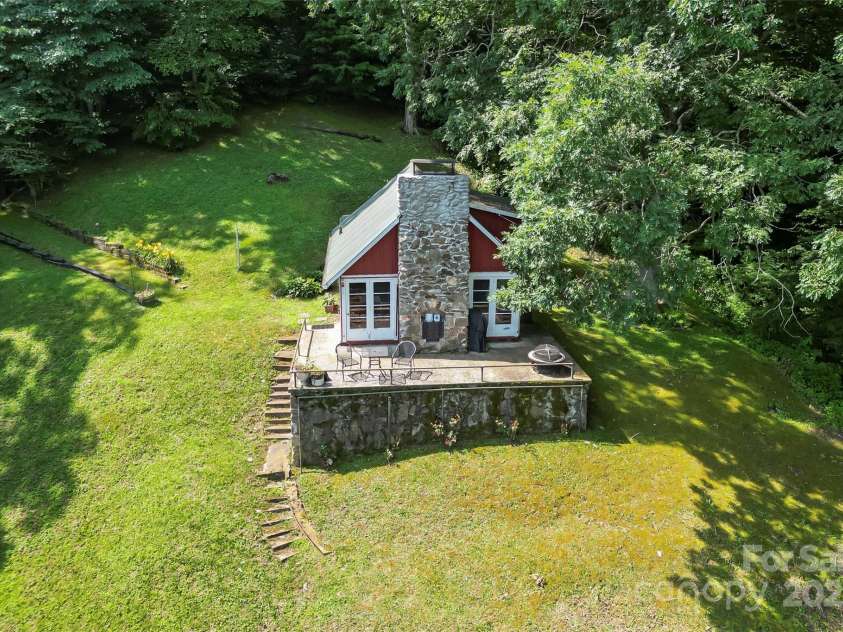 929 Soco Road, Maggie Valley, NC 28751.  MLS# CAR4275047, YatesRealty ID 34724. 