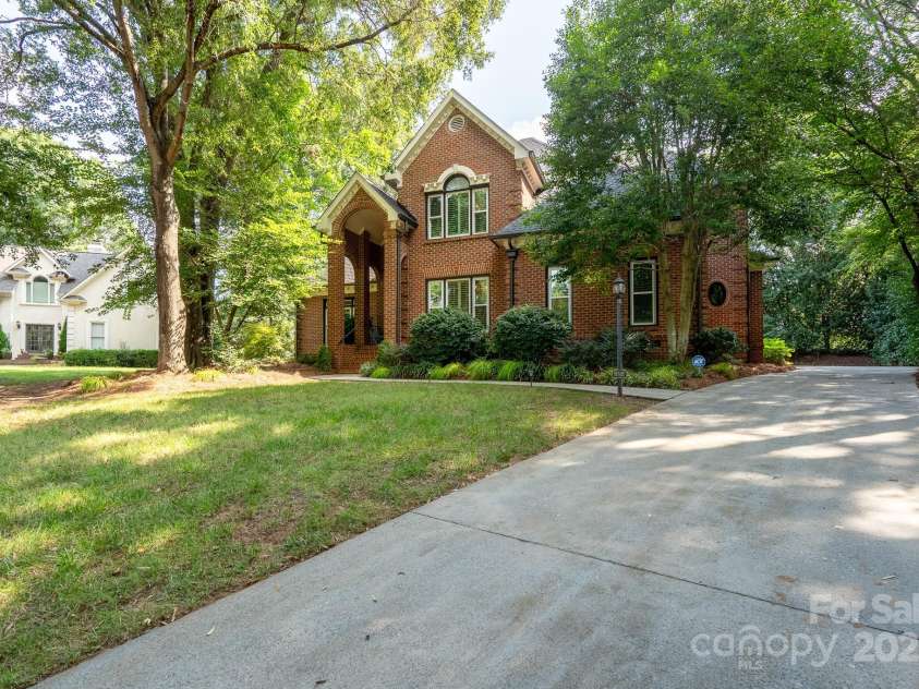 5201 Jupiter Hills Court, Charlotte, NC 28277.  MLS# CAR4294389, YatesRealty ID 34725. 