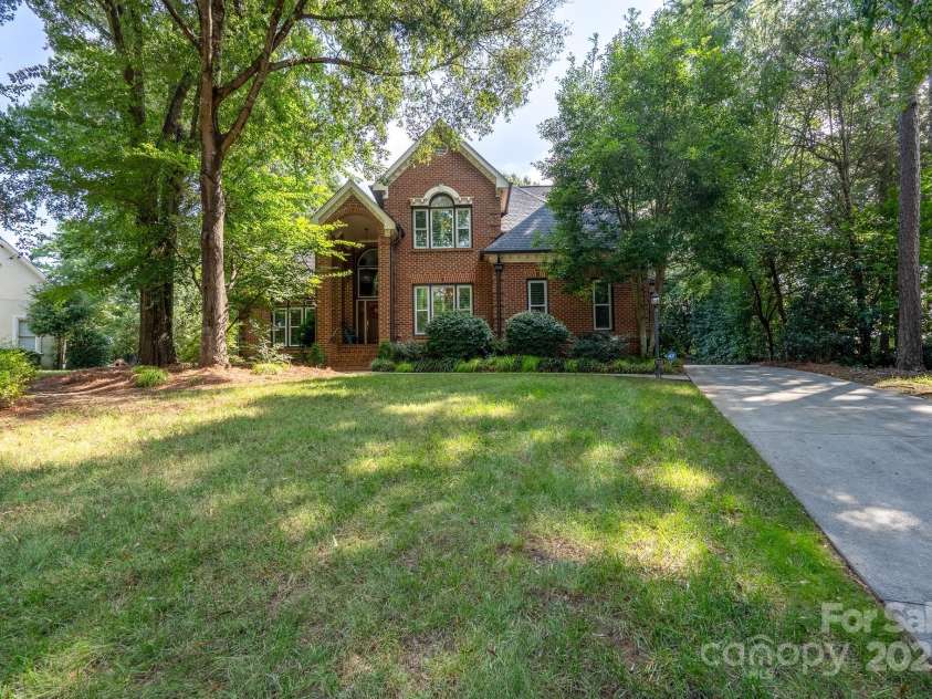 5201 Jupiter Hills Court, Charlotte, NC 28277.  MLS# CAR4294389, YatesRealty ID 34725. 