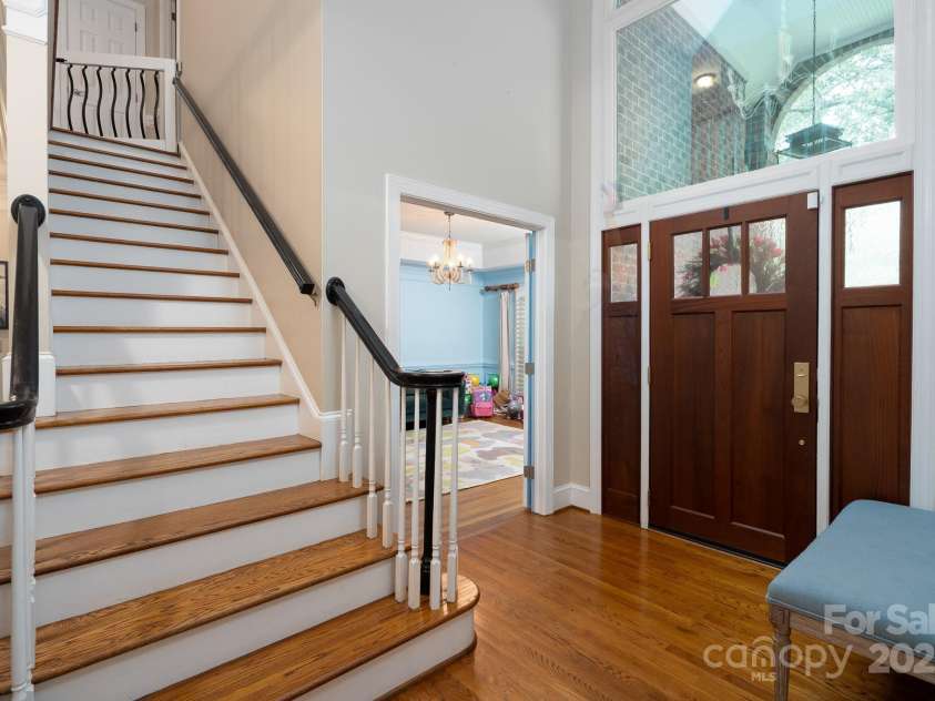 5201 Jupiter Hills Court, Charlotte, NC 28277.  MLS# CAR4294389, YatesRealty ID 34725. Entry way