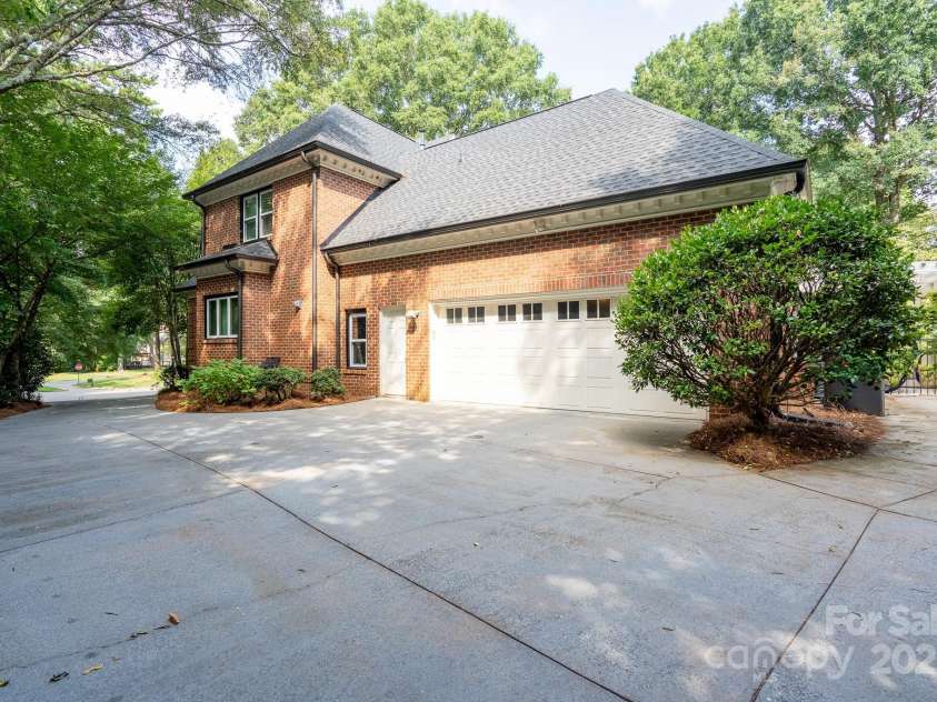 5201 Jupiter Hills Court, Charlotte, NC 28277.  MLS# CAR4294389, YatesRealty ID 34725. Side view