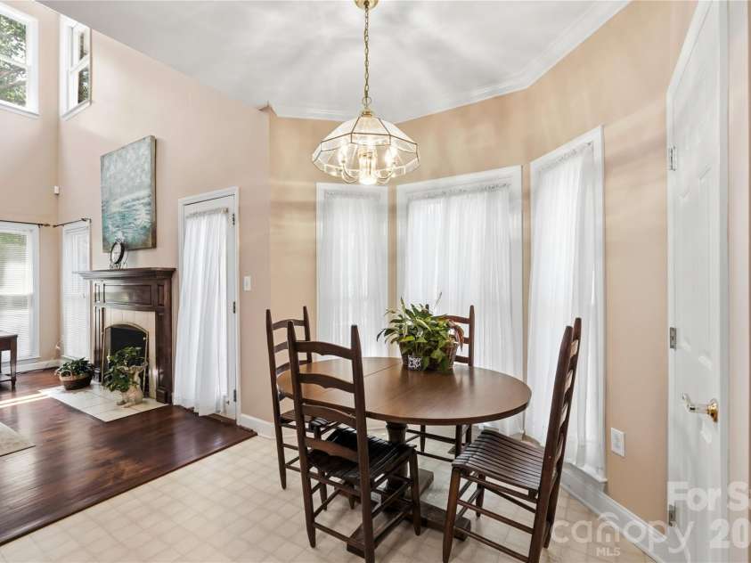 1009 Millwright Lane, Matthews, NC 28104.  MLS# CAR4387342, YatesRealty ID 34727. 