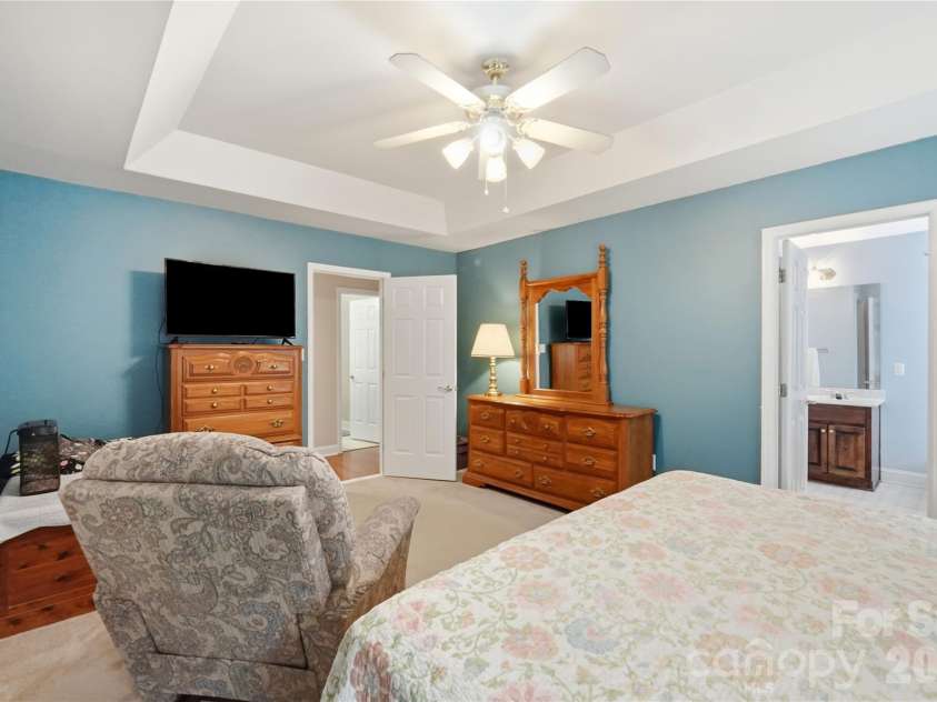 1009 Millwright Lane, Matthews, NC 28104.  MLS# CAR4387342, YatesRealty ID 34727. 