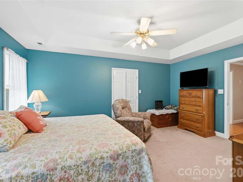 1009 Millwright Lane, Matthews, NC 28104.  MLS# CAR4387342, YatesRealty ID 34727. 