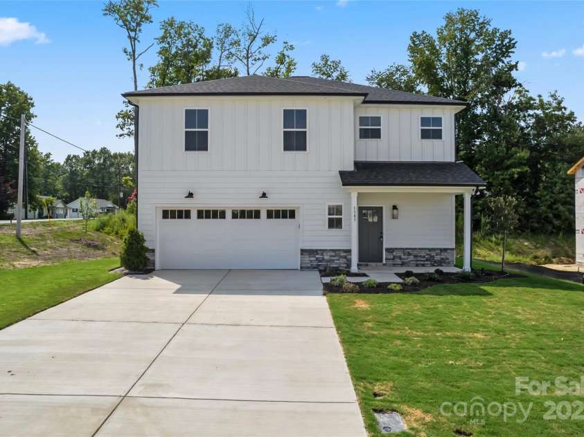 1305 Winged Way, Kannapolis, NC 28083.  MLS# CAR4295043, YatesRealty ID 34727. 