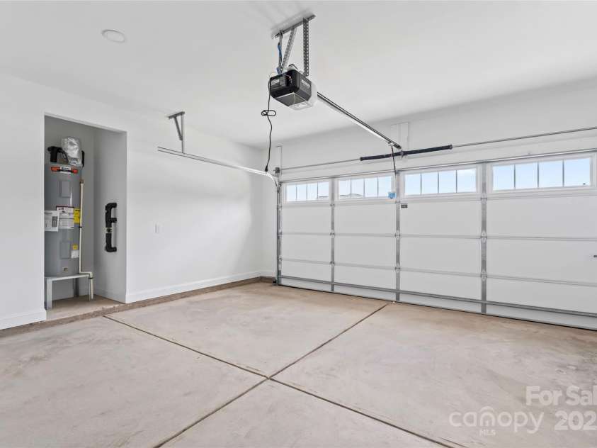 1305 Winged Way, Kannapolis, NC 28083.  MLS# CAR4295043, YatesRealty ID 34727. 