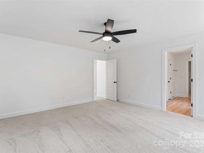 1305 Winged Way, Kannapolis, NC 28083.  MLS# CAR4295043, YatesRealty ID 34727. 