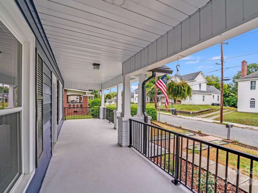 238 Academy Avenue, Concord, NC 28025.  MLS# CAR4280735, YatesRealty ID 34729. Front Porch