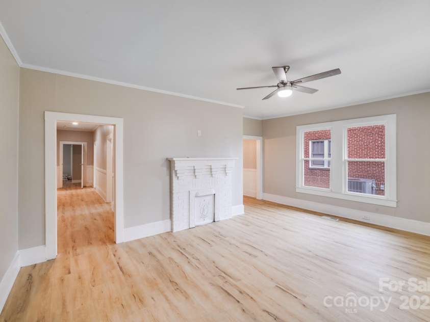 238 Academy Avenue, Concord, NC 28025.  MLS# CAR4280735, YatesRealty ID 34729. Living Room