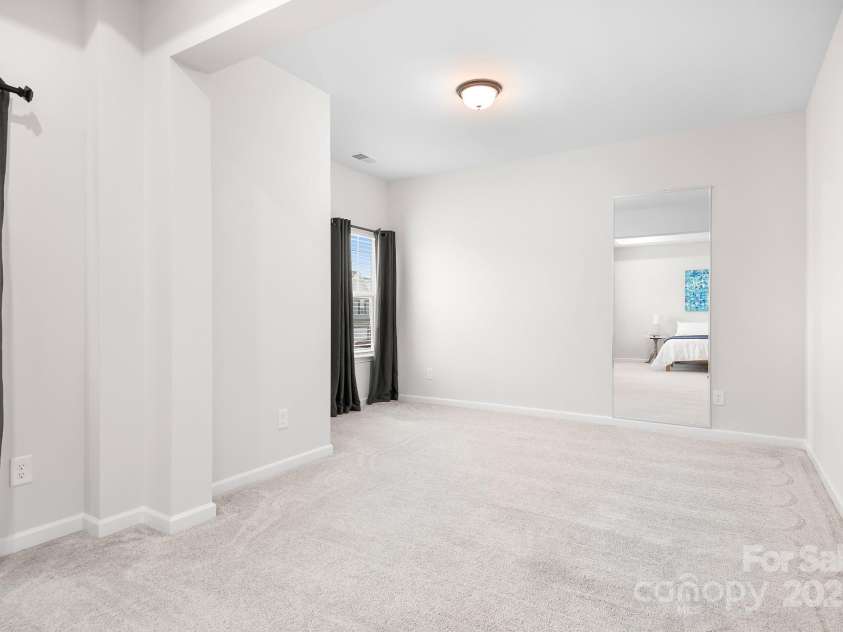 12928 Aberdeen Park Drive, Huntersville, NC 28078.  MLS# CAR4325509, YatesRealty ID 3473. Flex Space in Primary Bedroom. 